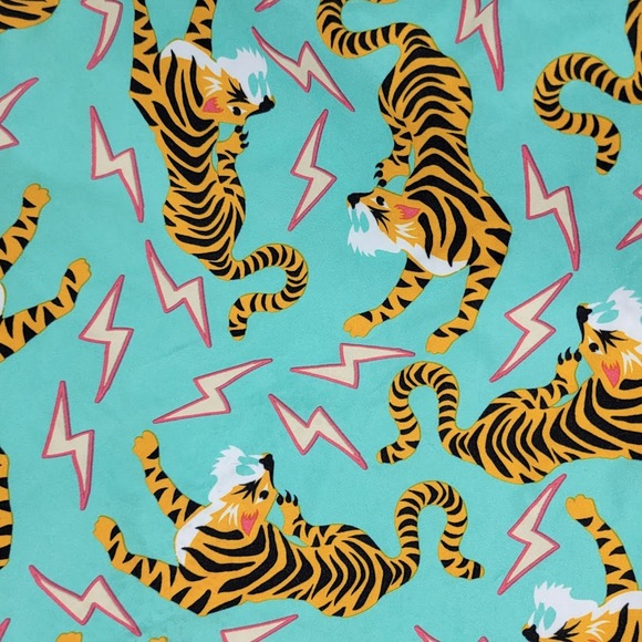 No Boundaries Swimming Trunks Shorts Mens XL Green Tiger King Vibe Lighting - Picture 2 of 11